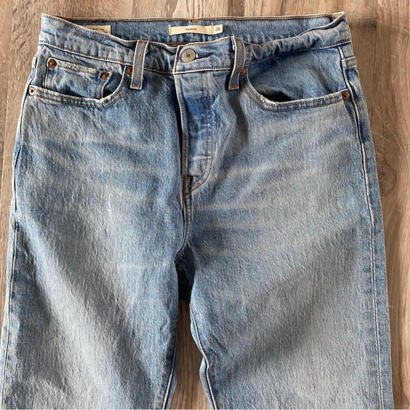 LEVI’S Wedgie Icon Jean High Rise Button Fly light wash 28 - Picture 4 of 6